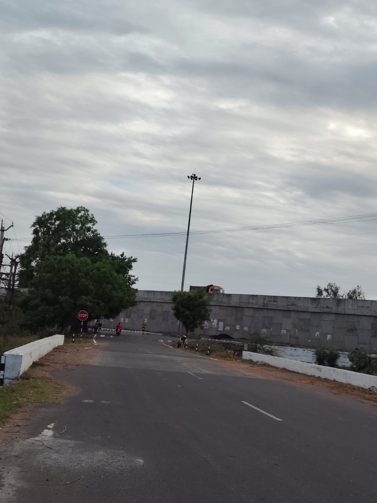 194 cents land with 780 feet frontage in NH 32 in kilayanur to pondy bypass road