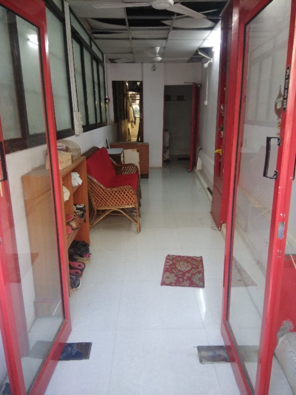 Commercial space for sale Ahemdabad Gujarat