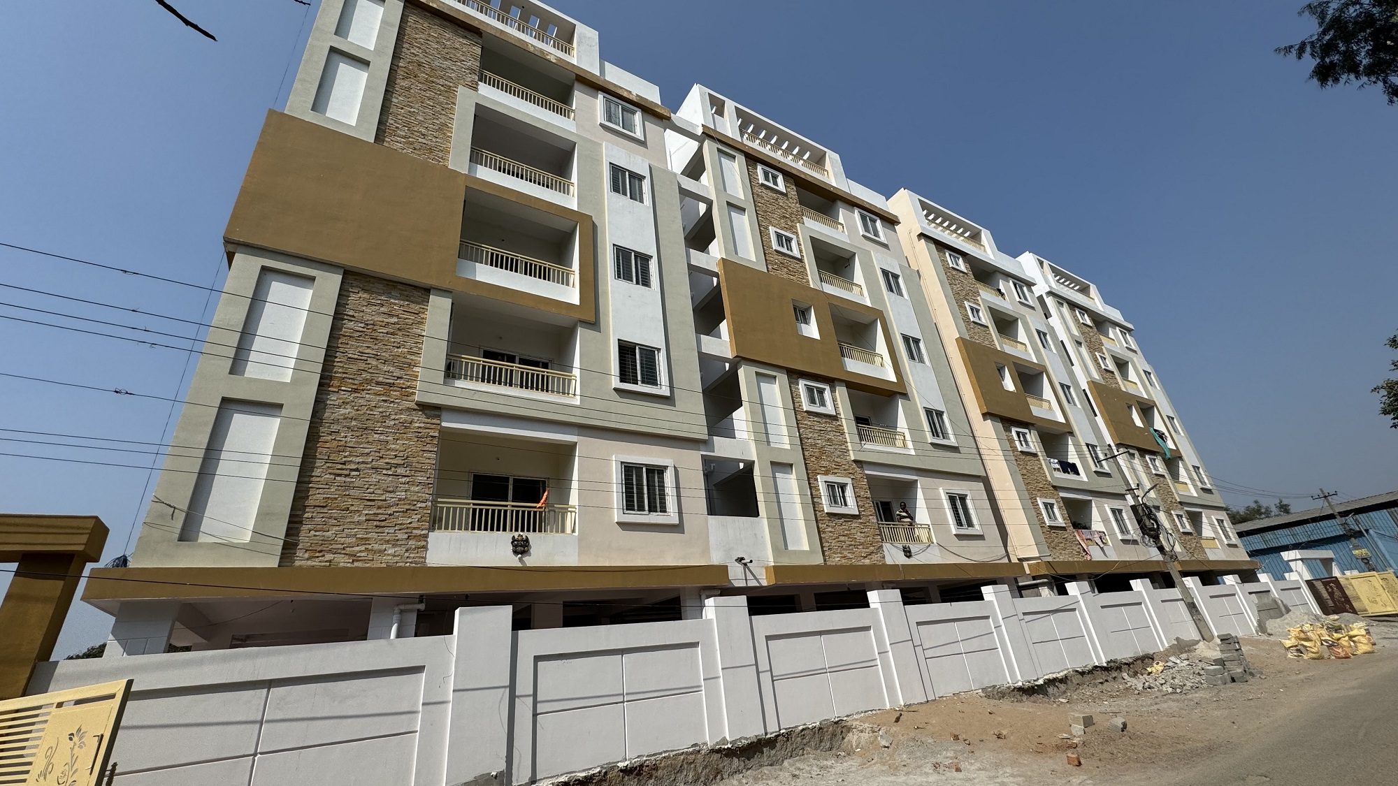 Flat for sale Mallapur Hyderabad - (ID – 26021111)