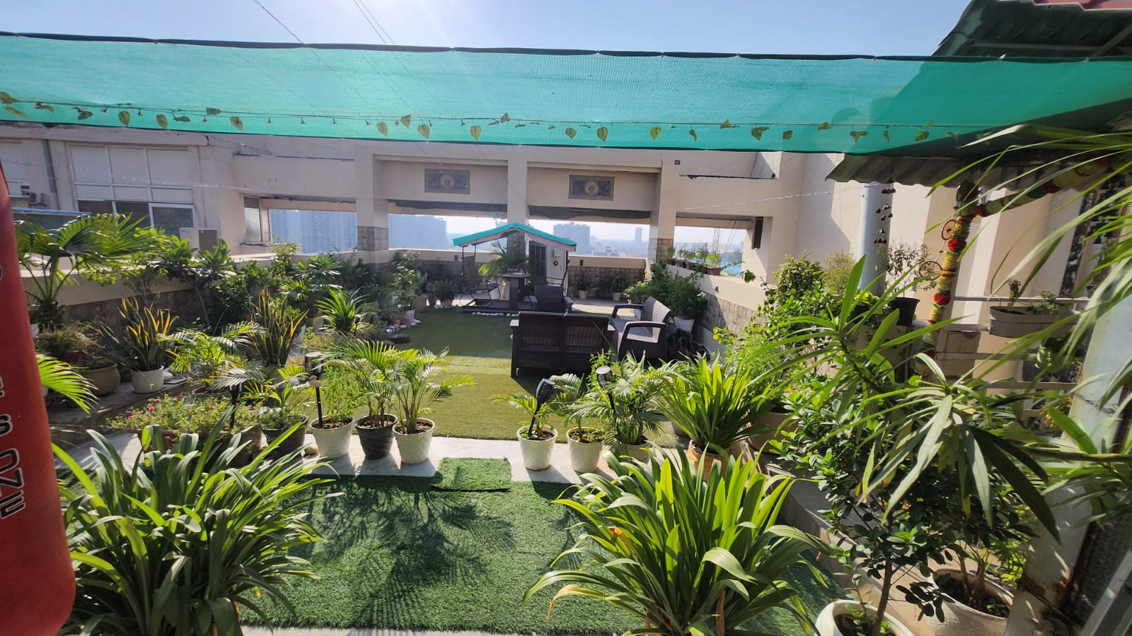 Penthouse for urgent sale